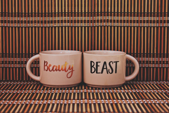 Mug Beauty And The Beast, Souvenir Acara Penting yang Mengesankan